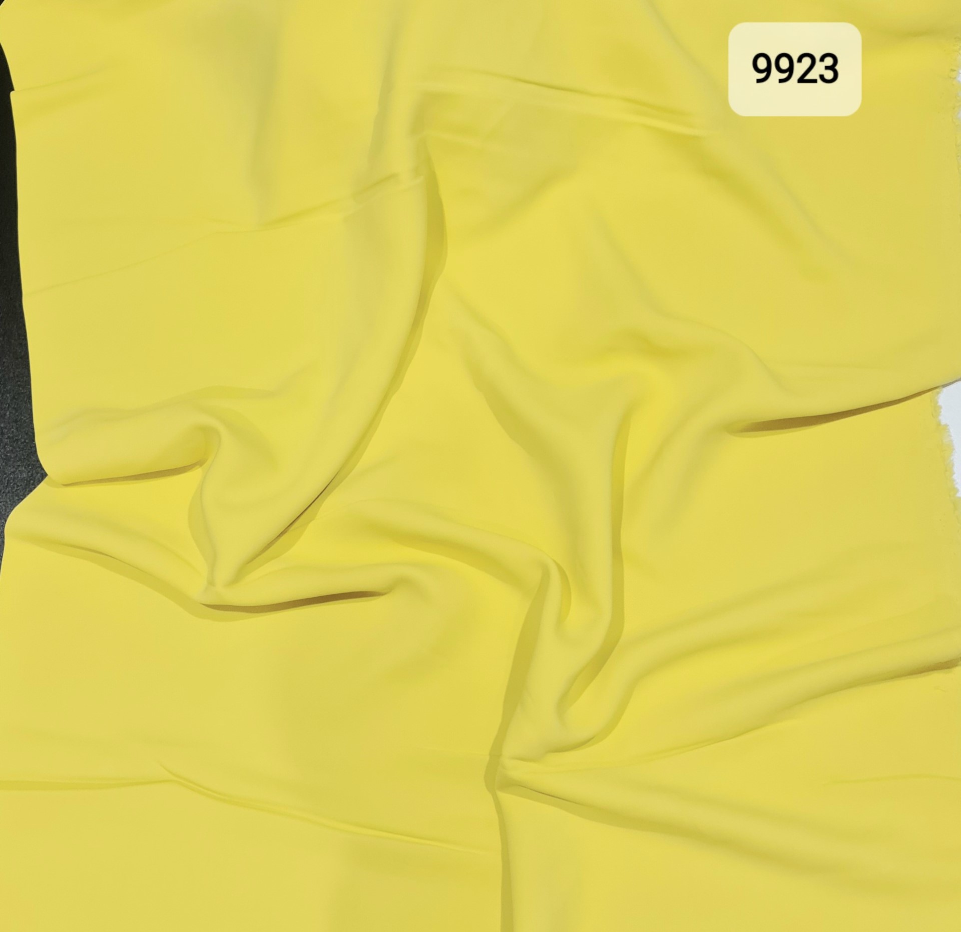 Кади Valentino: 9923 Кади Valentino: 9923