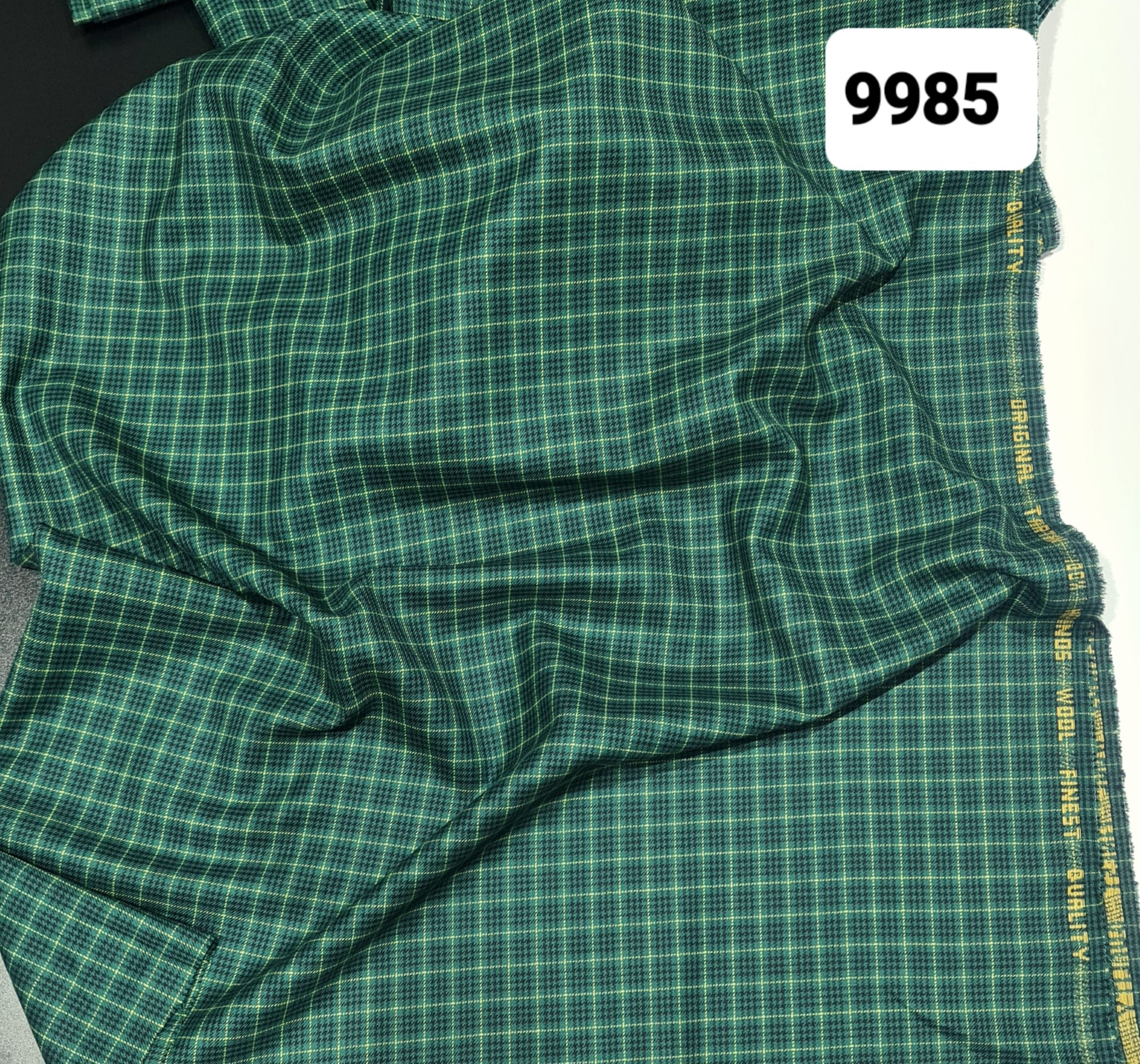 Костюмная ткань: 9985 Костюмная ткань: 9985